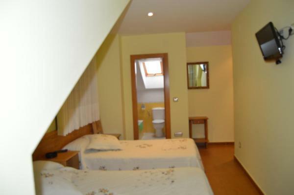 Hotel Ana Cangas De Narcea Buitenkant foto